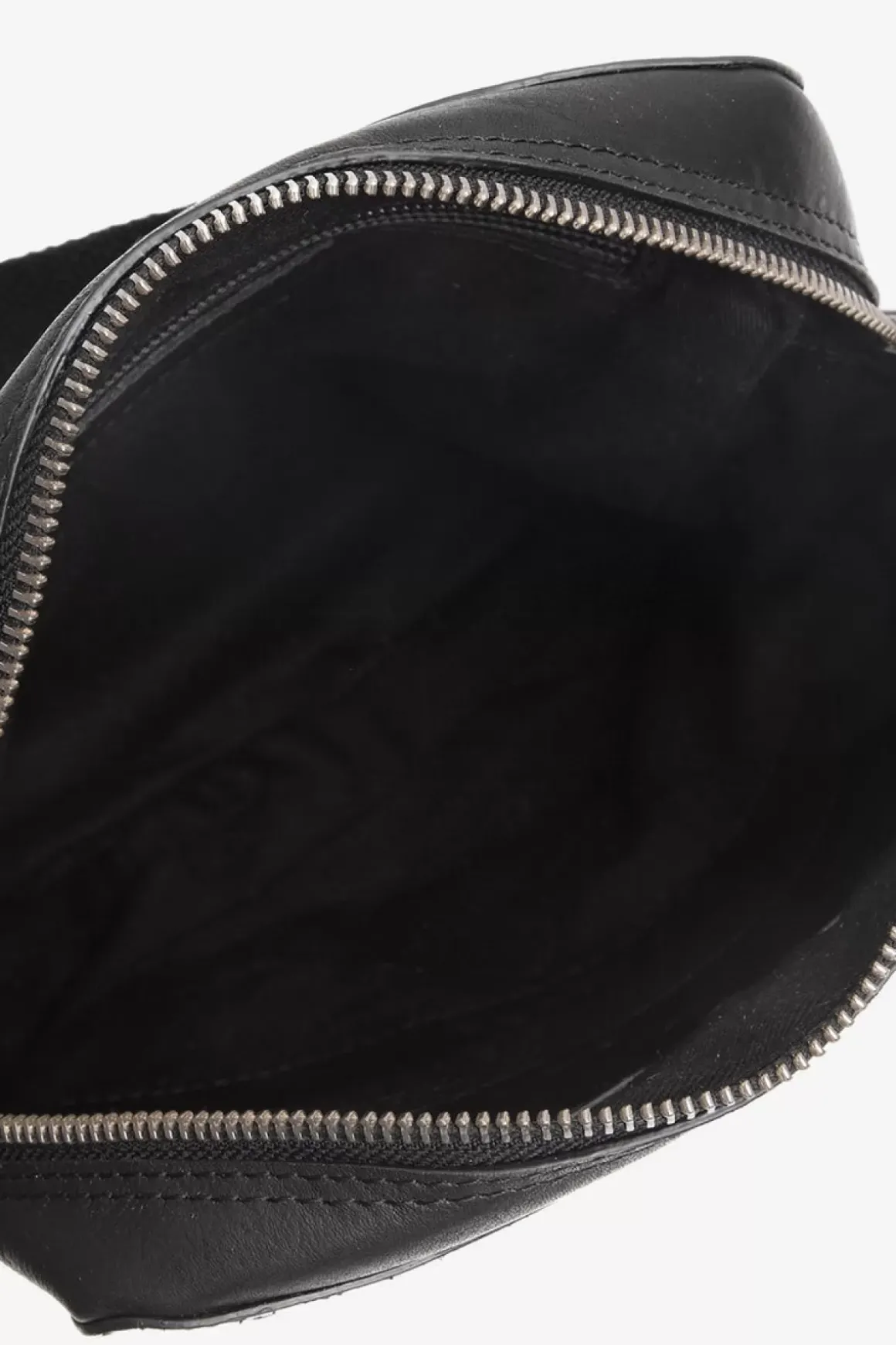 Catania Messenger Aage Black