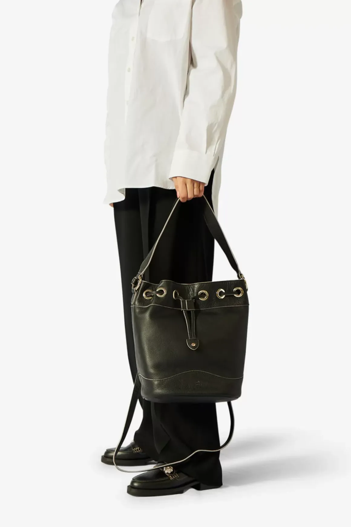 Cormorano Bucket Bag Elena Black
