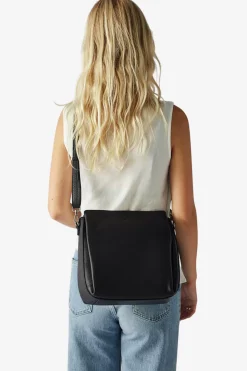 Cormorano Shoulder Bag Ellinor Black
