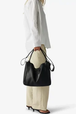 Cormorano Shoulder Bag Emilia Black
