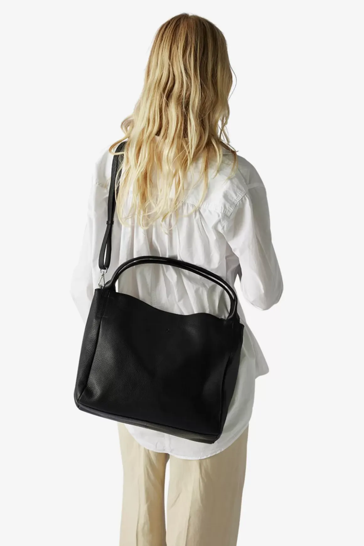 Cormorano Shoulder Bag Emilia Black