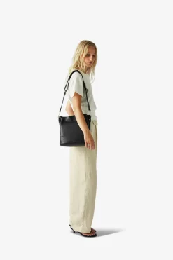 Cormorano Shoulder Bag Kristin Black