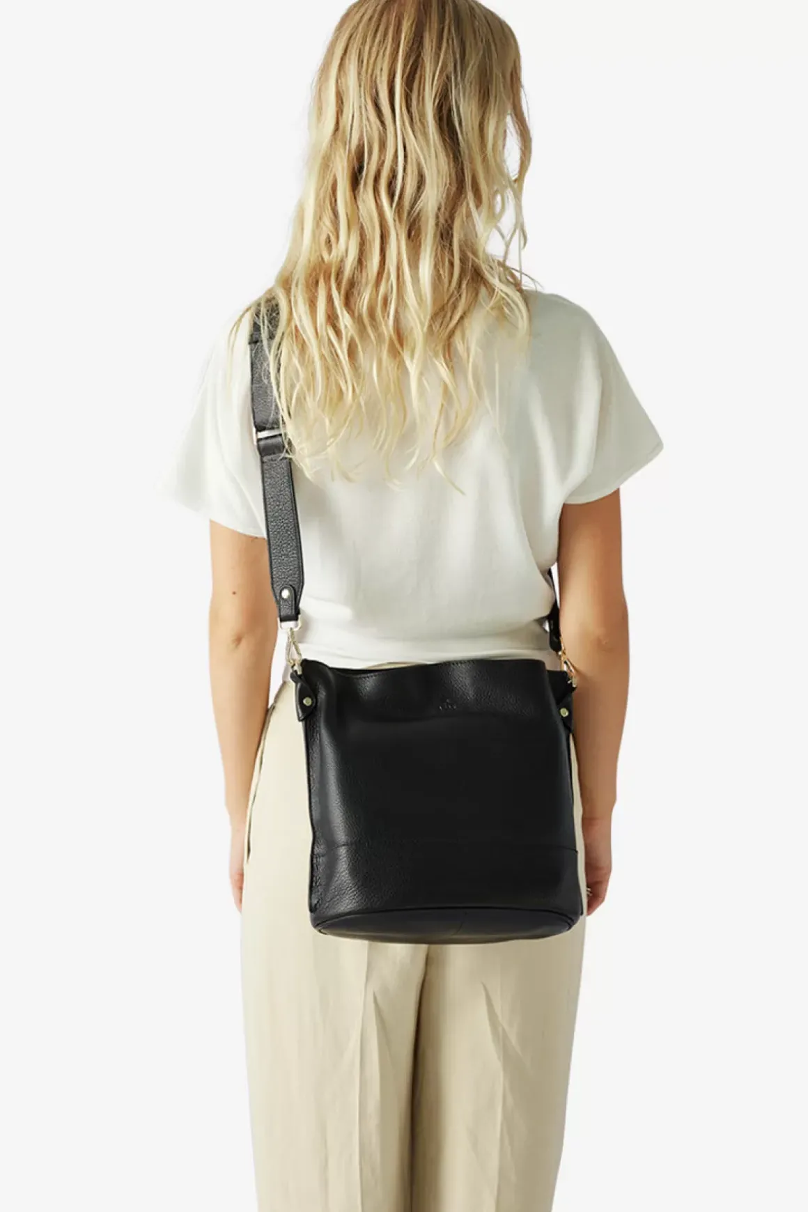 Cormorano Shoulder Bag Kristin Black