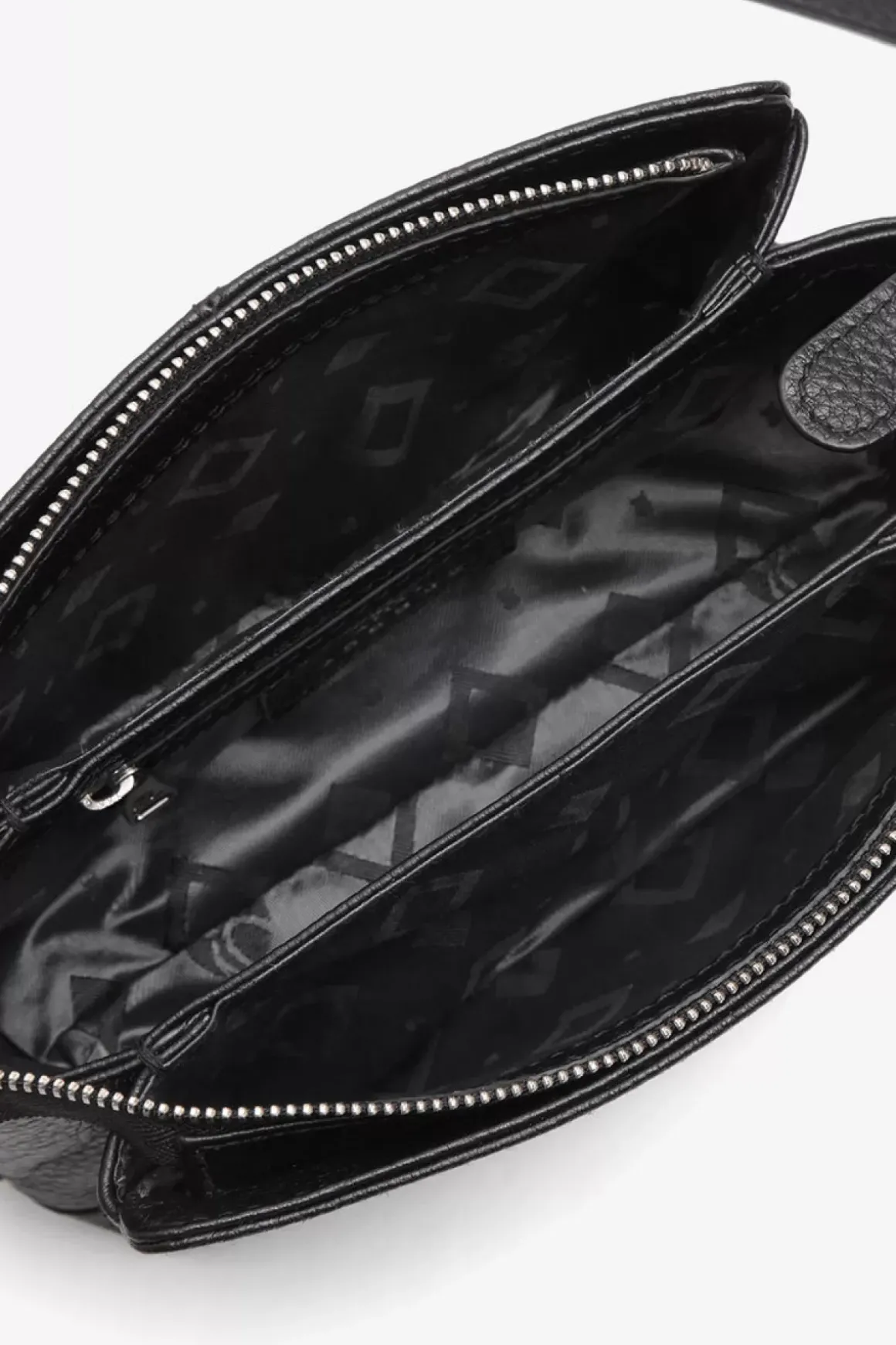 Cormorano Shoulder Bag Linda Black