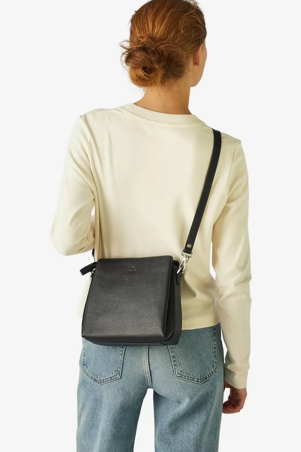 Cormorano Shoulder Bag Sia Black