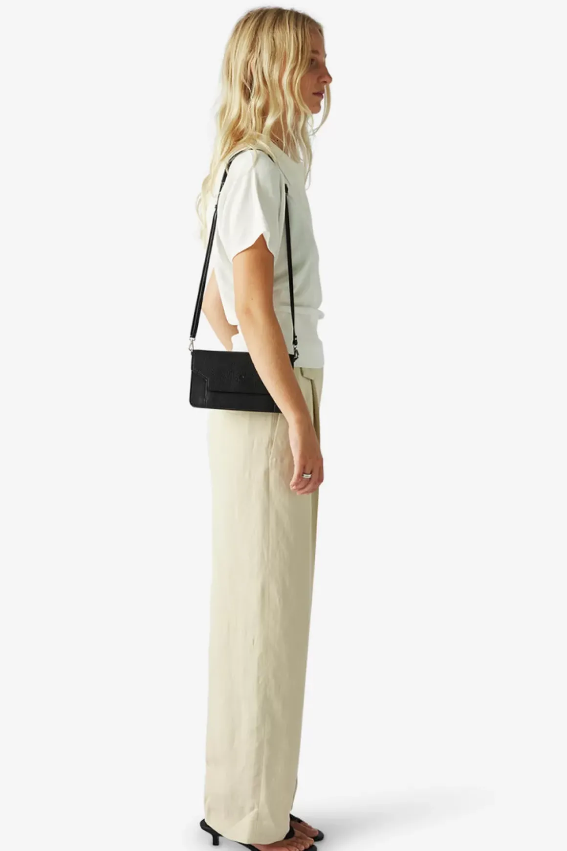 Cormorano Shoulder Bag Sophia Black
