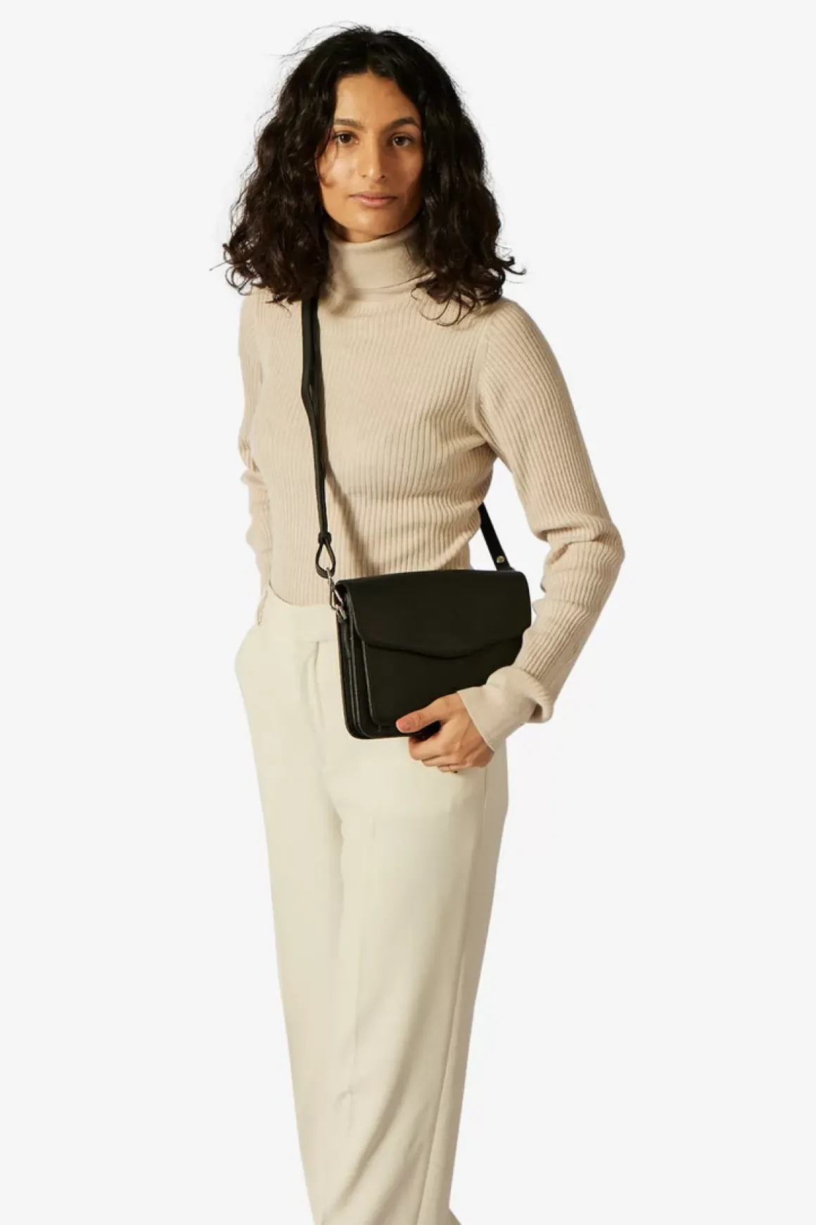 Cormorano Shoulder Bag Thea Black