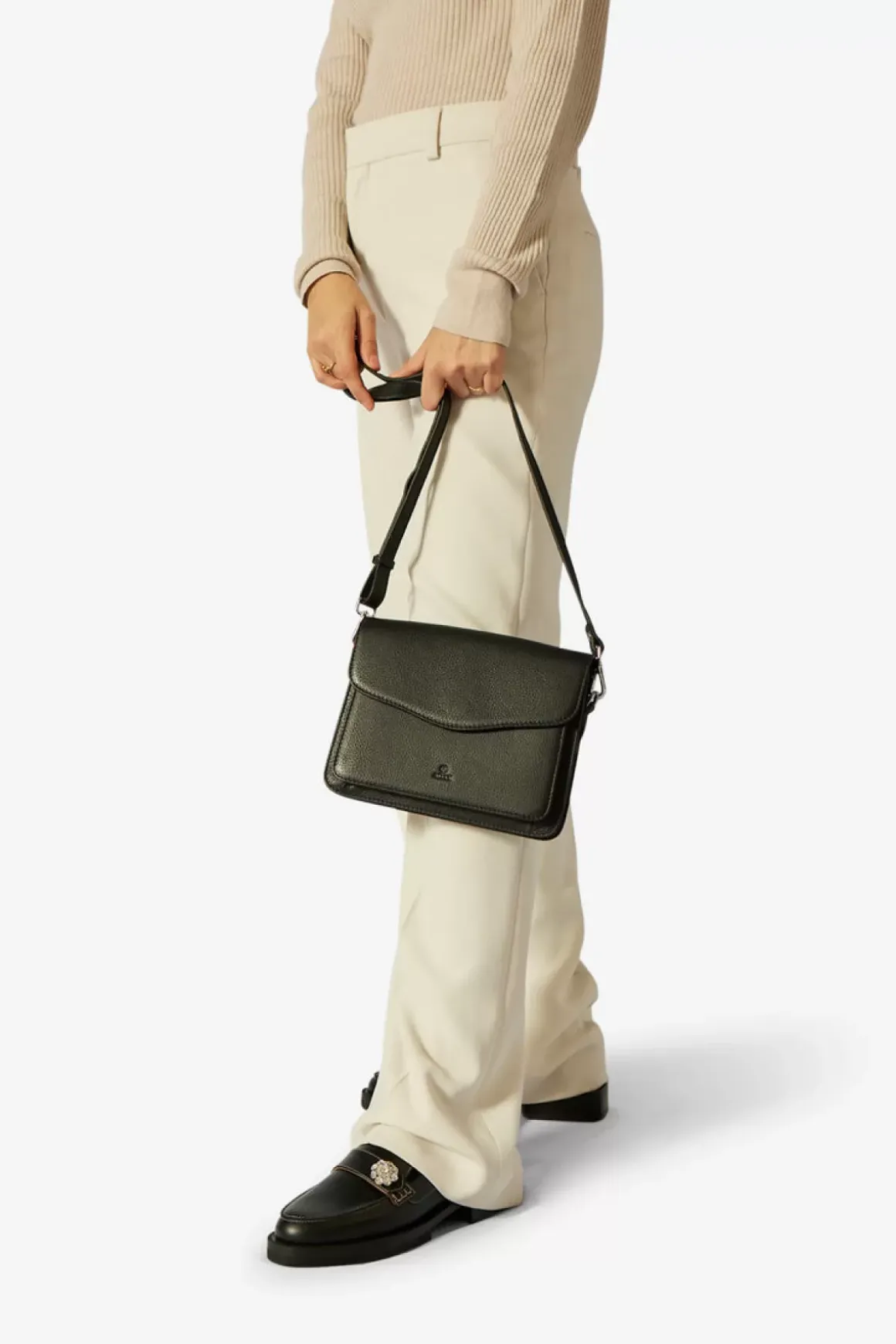 Cormorano Shoulder Bag Thea Black