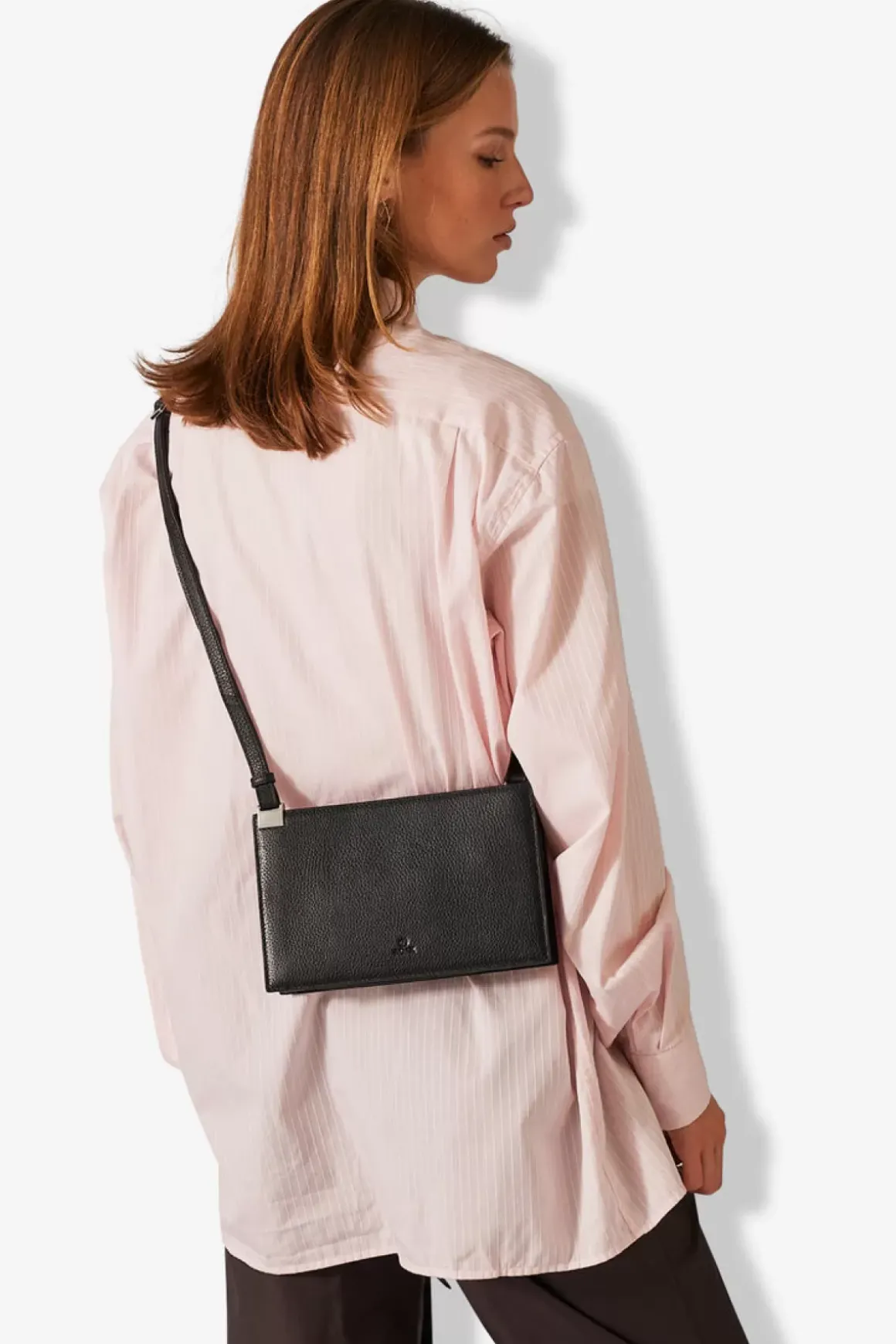 Cormorano Shoulder Bag Theresa Black