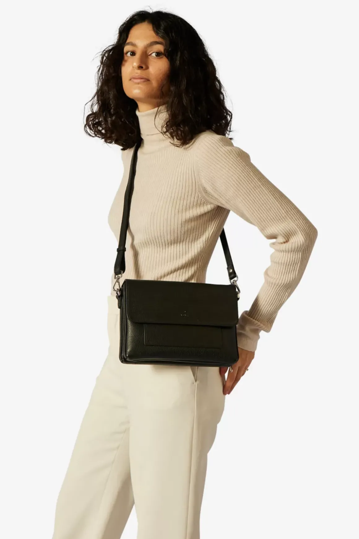 Cormorano Shoulder Bag Zafira Black