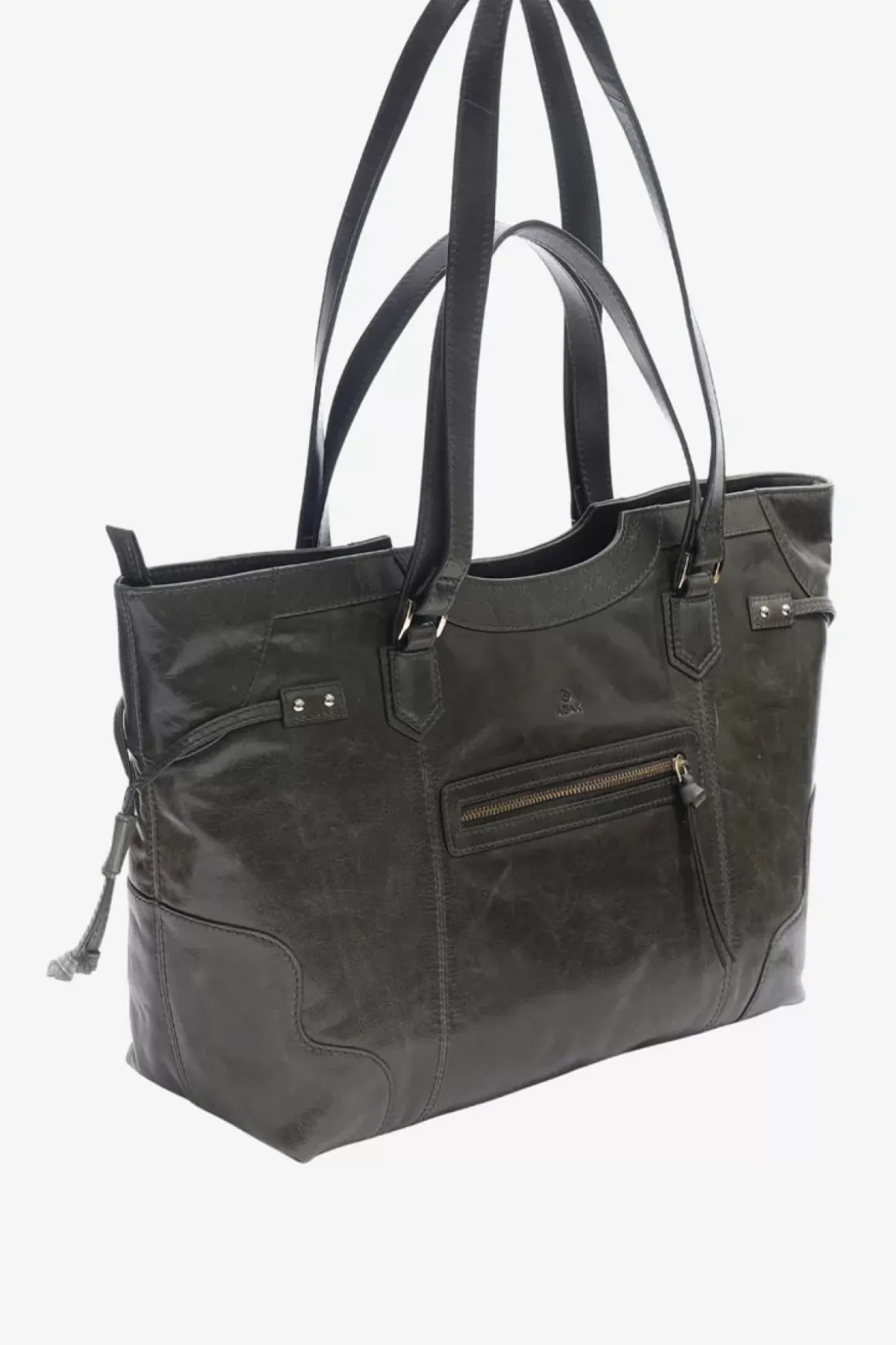 Salerno Shopper Krista Olive