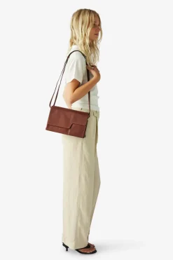 Venezia Shoulder Bag Dolores Cognac
